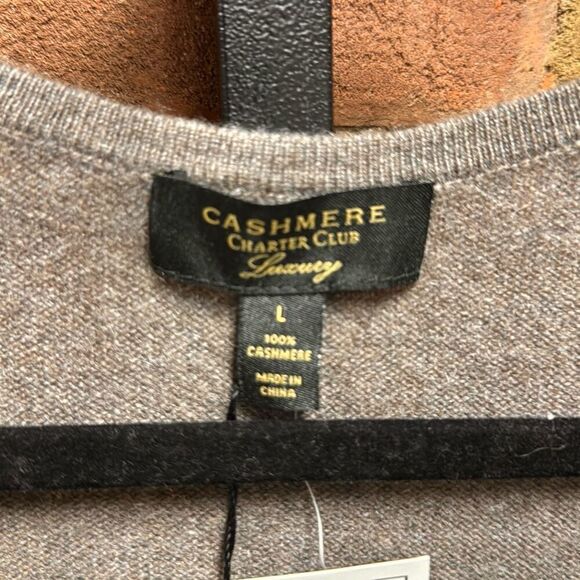 Charter Club Luxury Brown Cashmere V Neck Sweater Size Large NEW - Picture 3 of 5